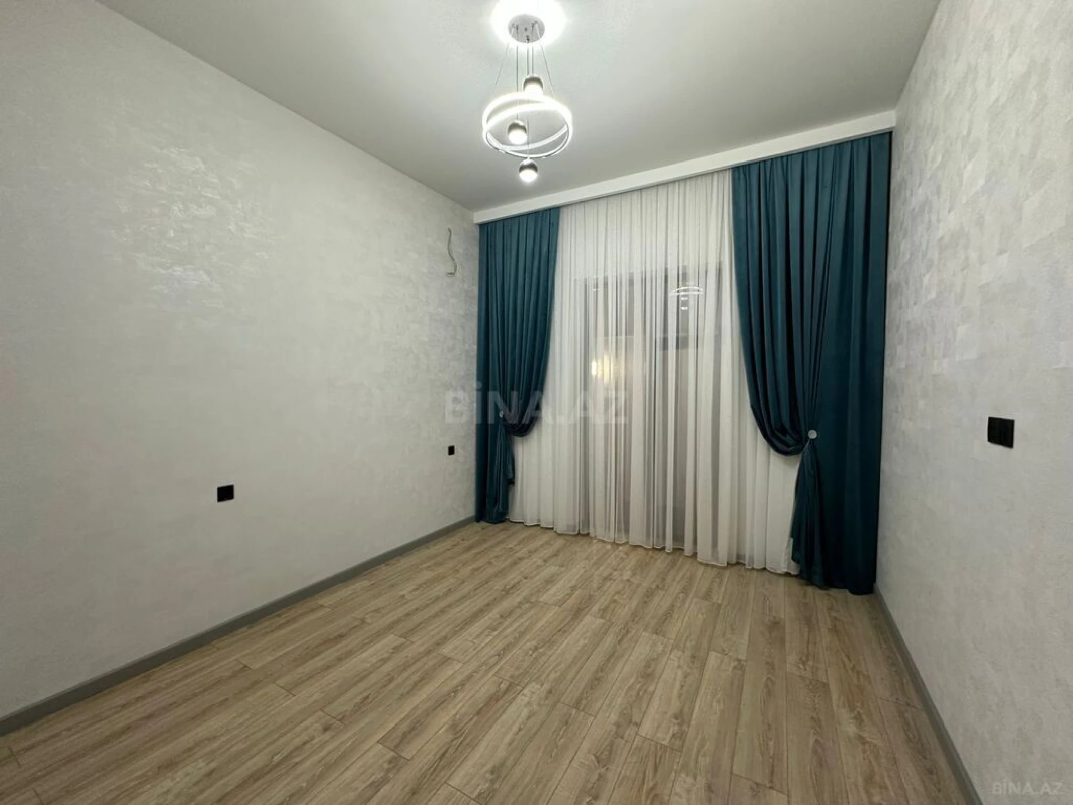 Satılır 4 otaqlı həyət evi 170 m²
