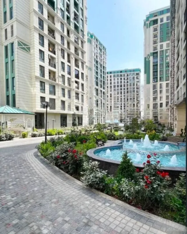 Satılır 3 otaqlı mənzil 82 m²