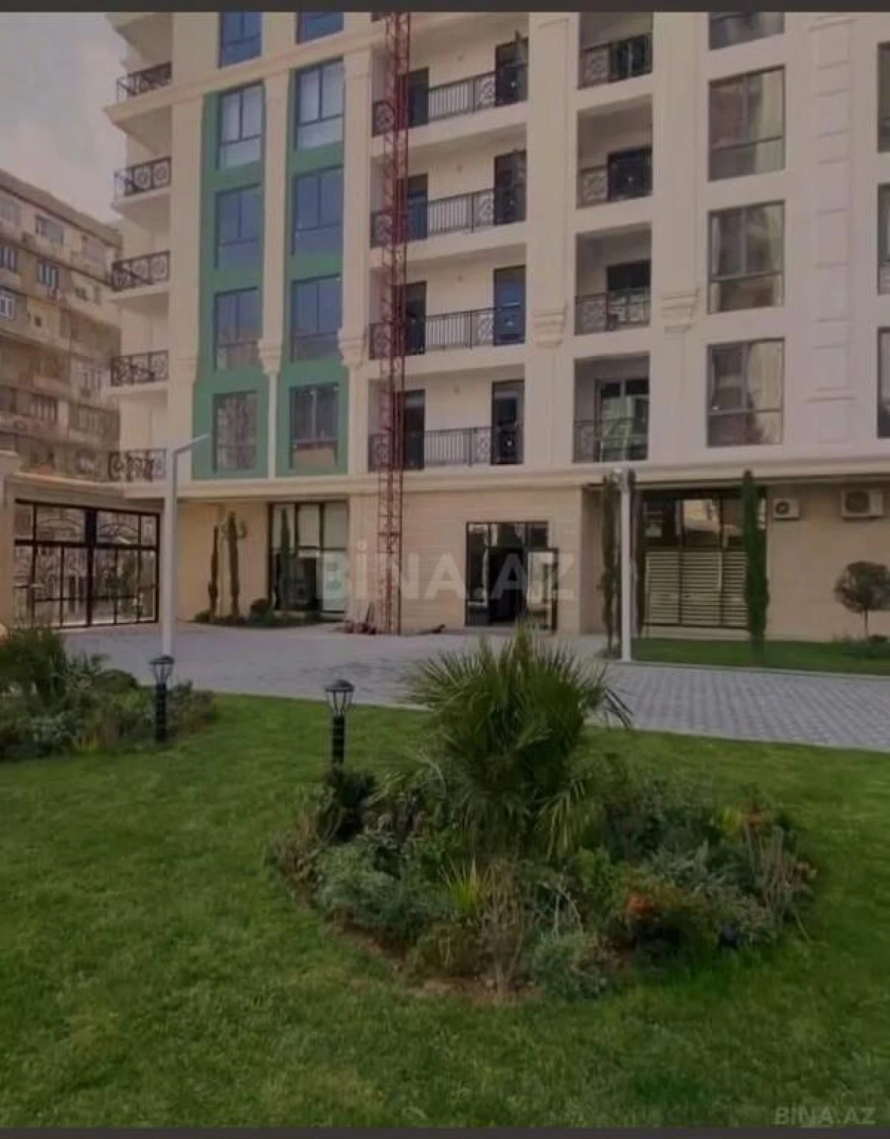 Satılır 3 otaqlı mənzil 82 m²