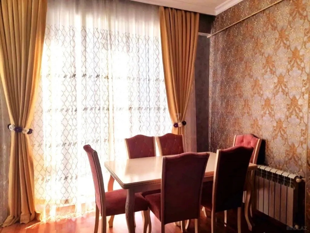 Satılır 3 otaqlı mənzil 82 m²