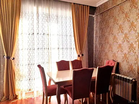Satılır 3 otaqlı mənzil 82 m²