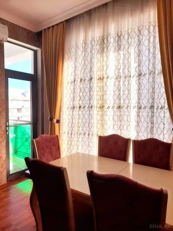 Satılır 3 otaqlı mənzil 82 m²