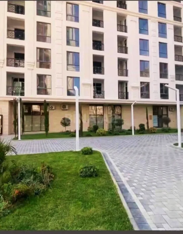 Satılır 3 otaqlı mənzil 82 m²