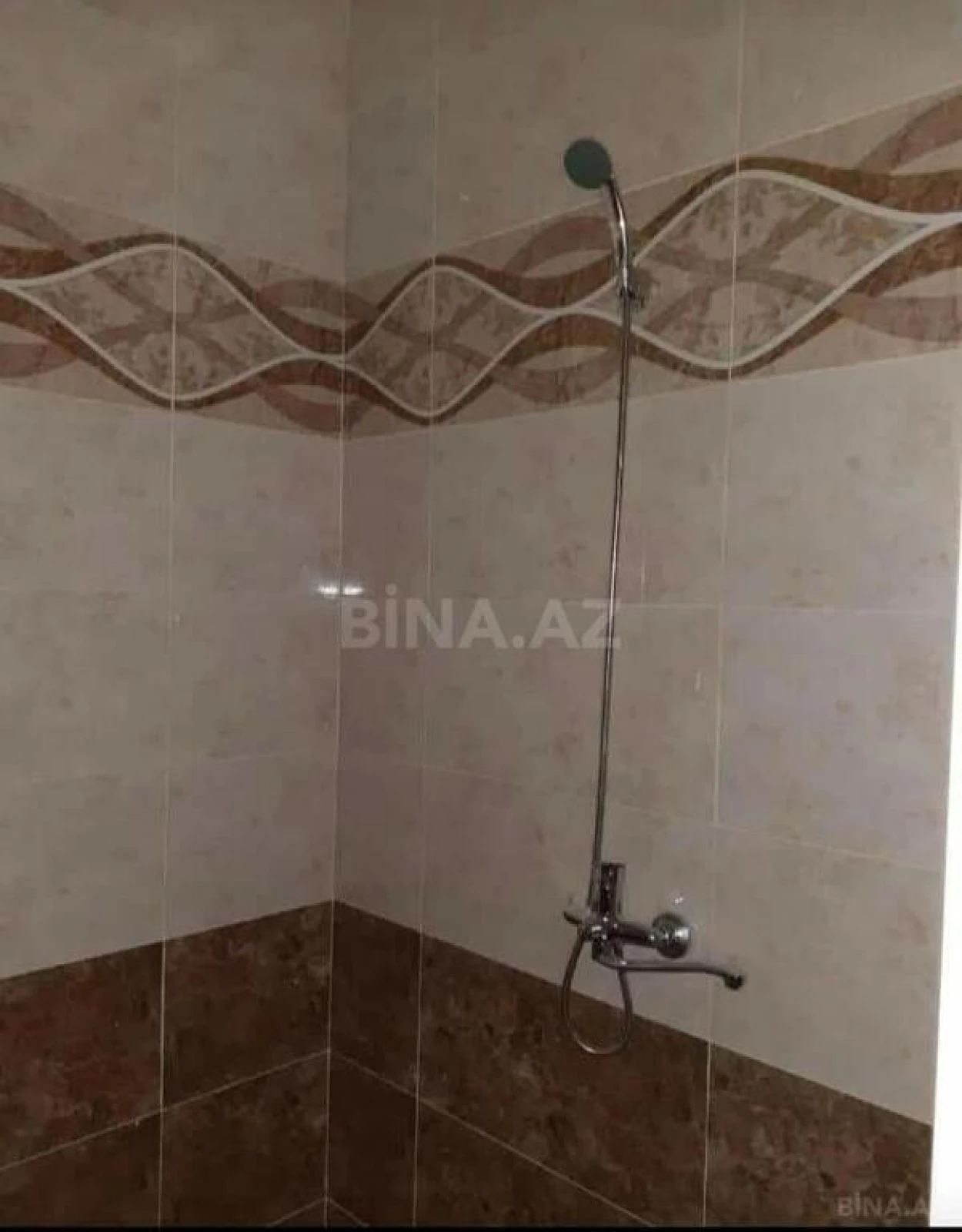 Satılır 3 otaqlı mənzil 82 m²