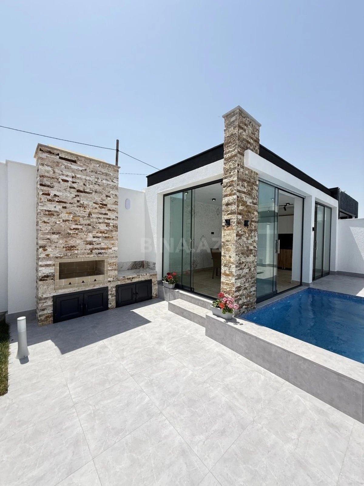 Satılır 4 otaqlı həyət evi 165 m²