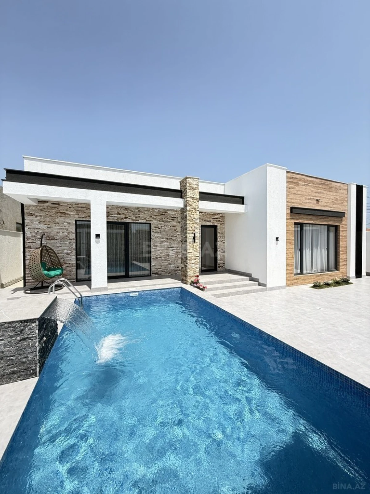 Satılır 4 otaqlı həyət evi 165 m²