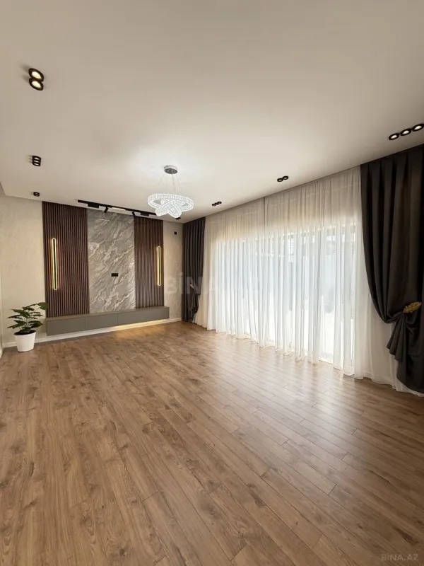 Satılır 4 otaqlı həyət evi 165 m²