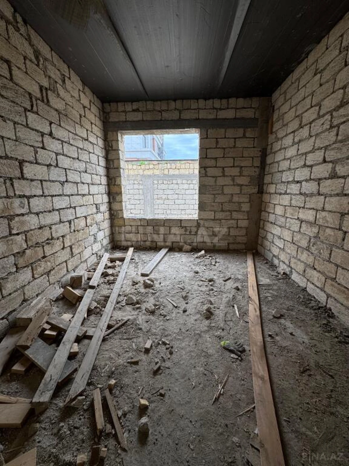 Satılır 5 otaqlı həyət evi 230 m²