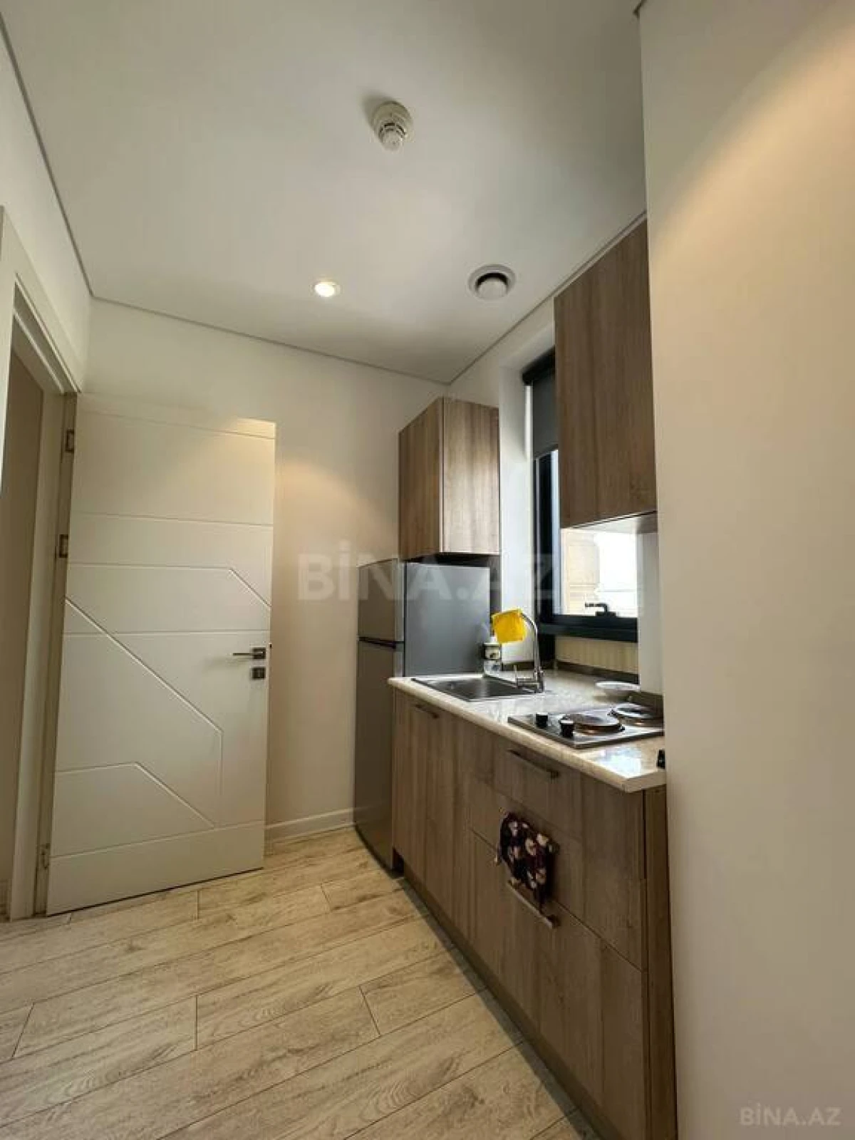 Kirayə verilir 3 otaqlı ofis 85 m²