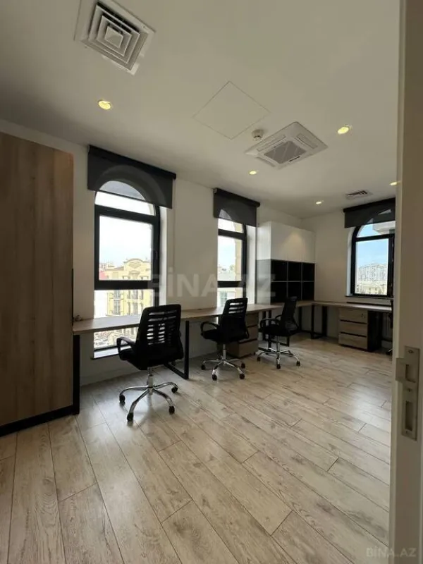 Kirayə verilir 3 otaqlı ofis 85 m²