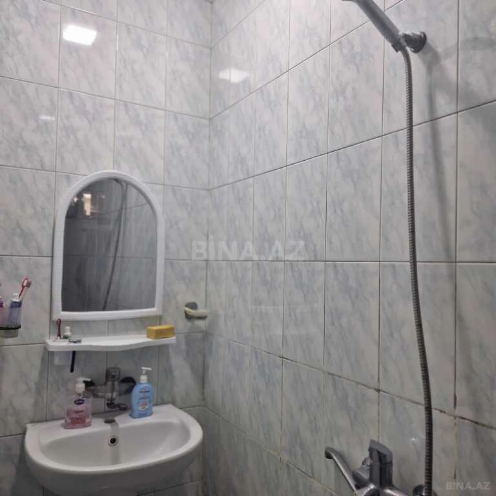 Satılır 2 otaqlı mənzil 60 m²