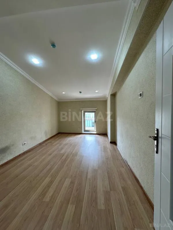 Kirayə verilir 4 otaqlı ofis 130 m²