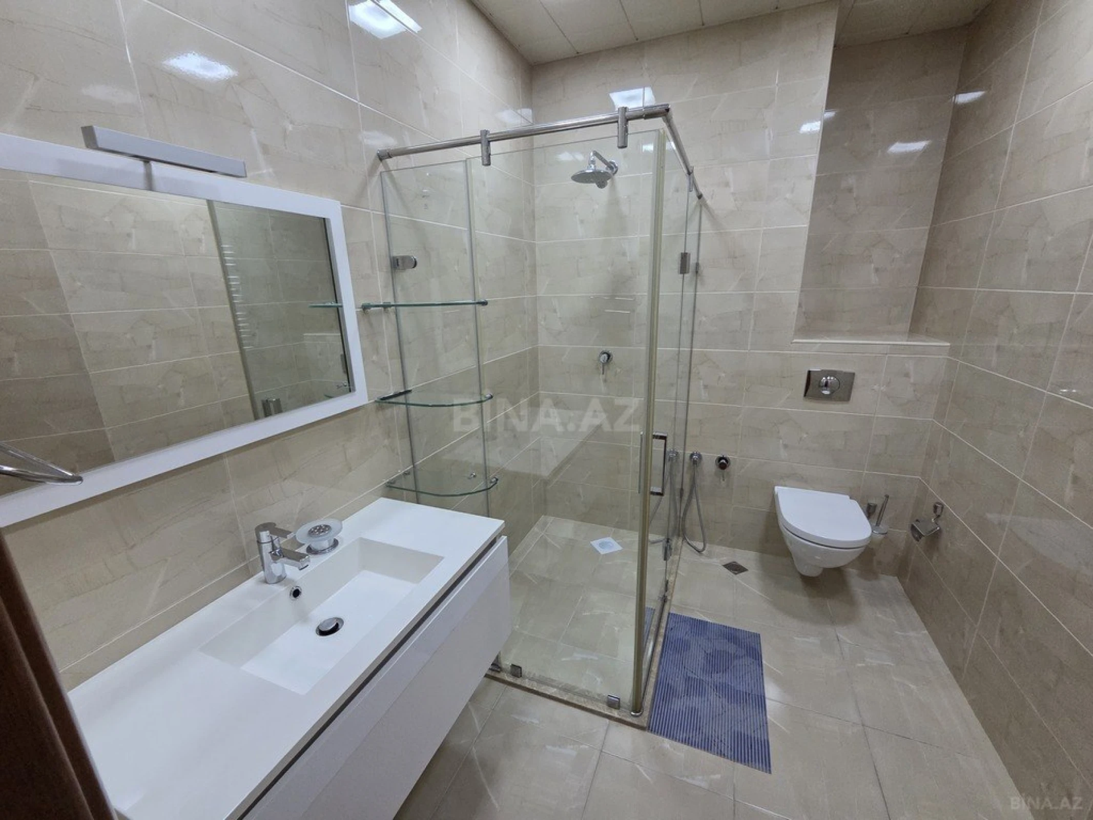 Satılır 3 otaqlı mənzil 160 m²