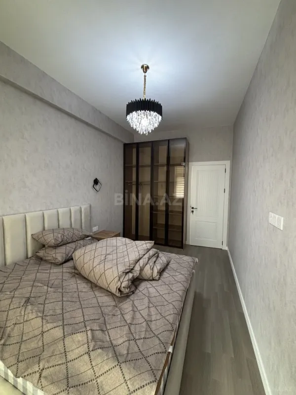 Satılır 2 otaqlı mənzil 68 m²