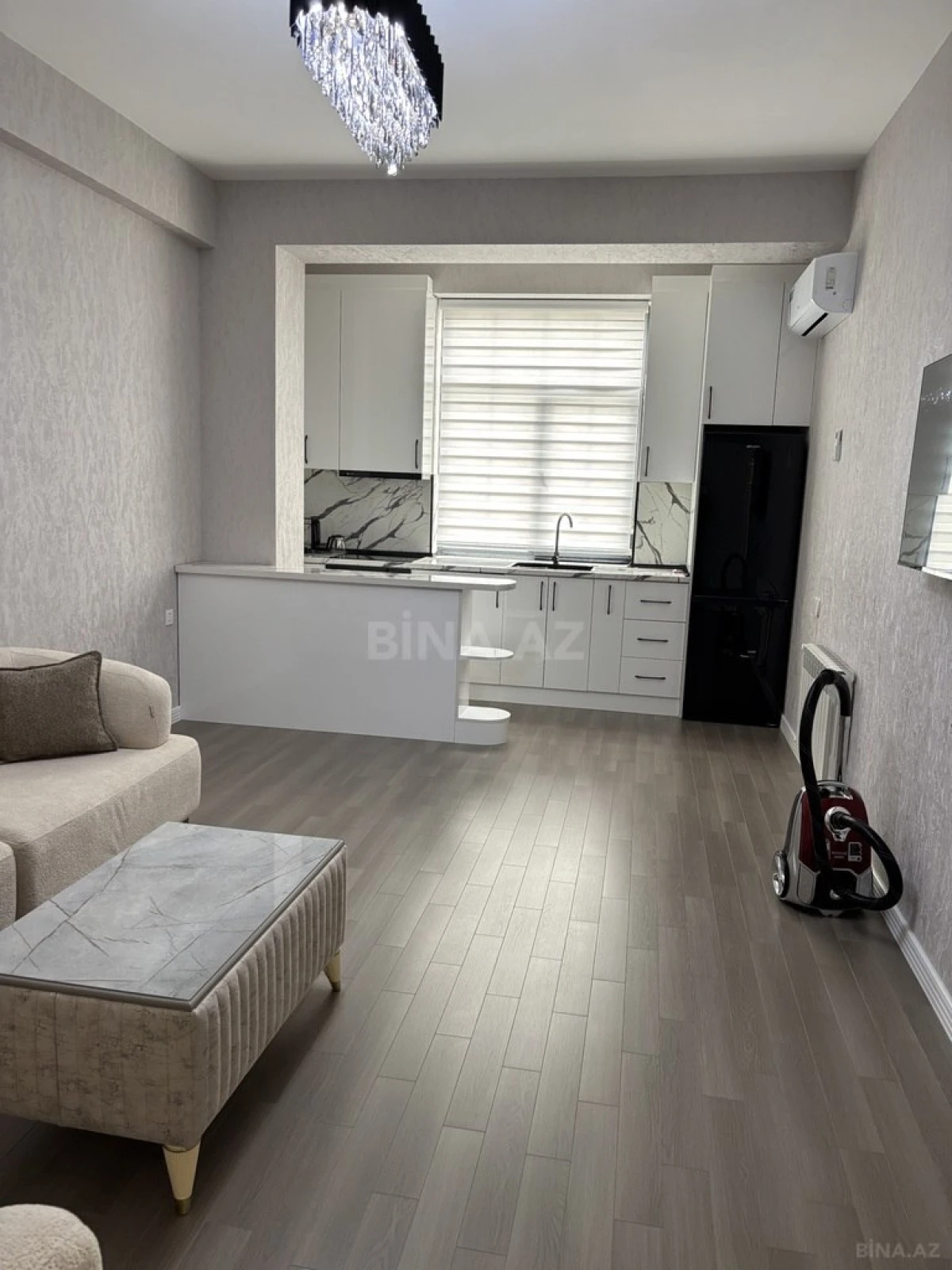 Satılır 2 otaqlı mənzil 68 m²