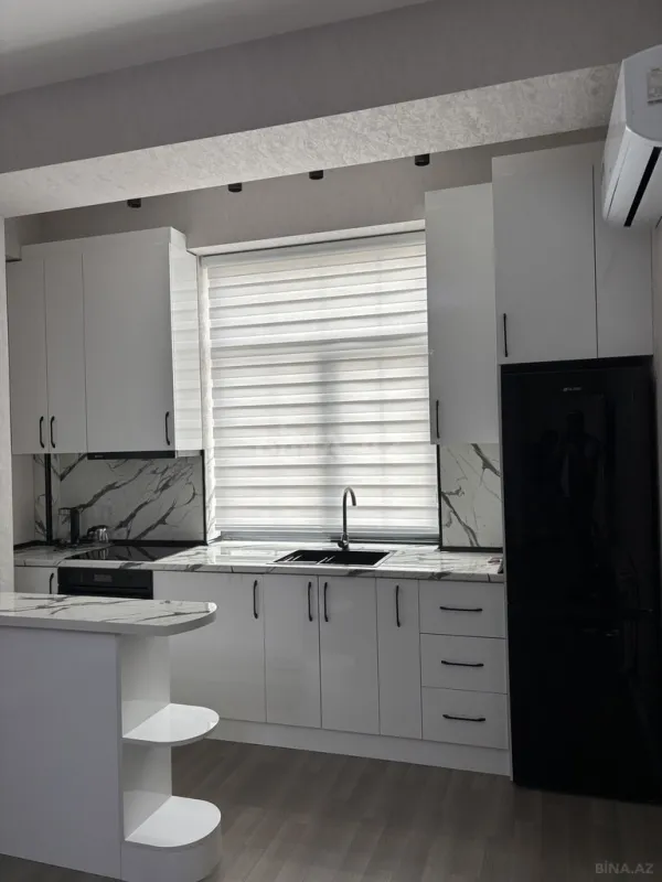Satılır 2 otaqlı mənzil 68 m²