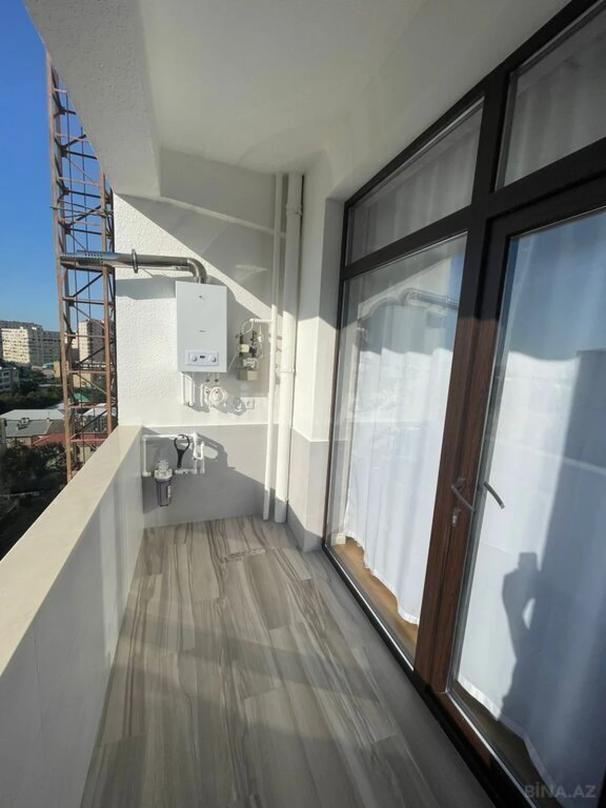 Satılır 3 otaqlı mənzil 140 m²