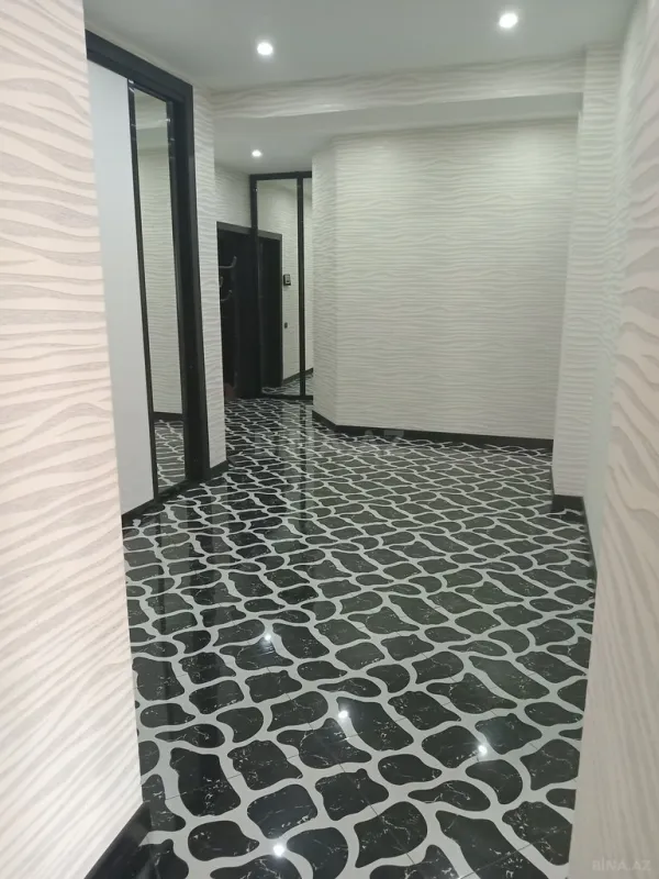 Satılır 3 otaqlı mənzil 140 m²