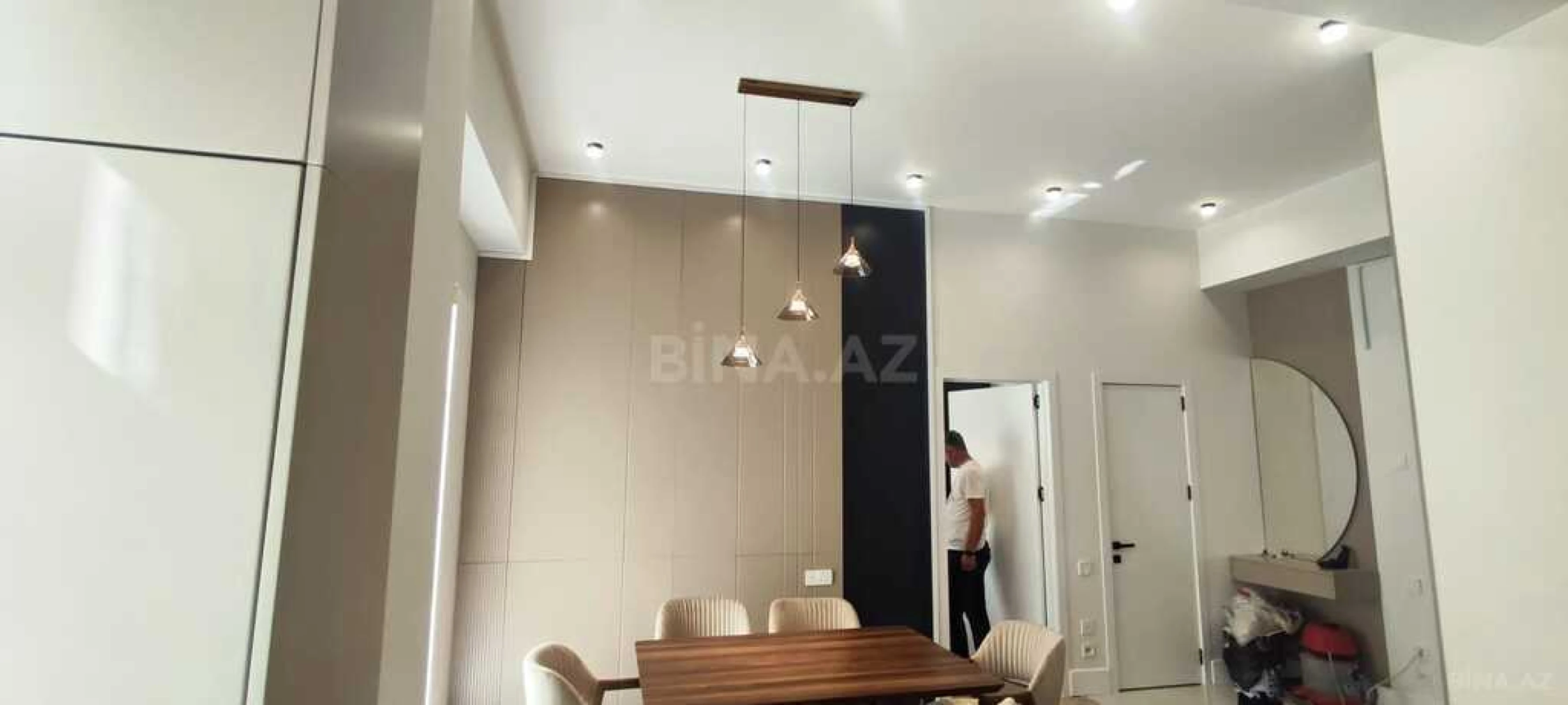 Kirayə verilir 2 otaqlı mənzil 71 m²