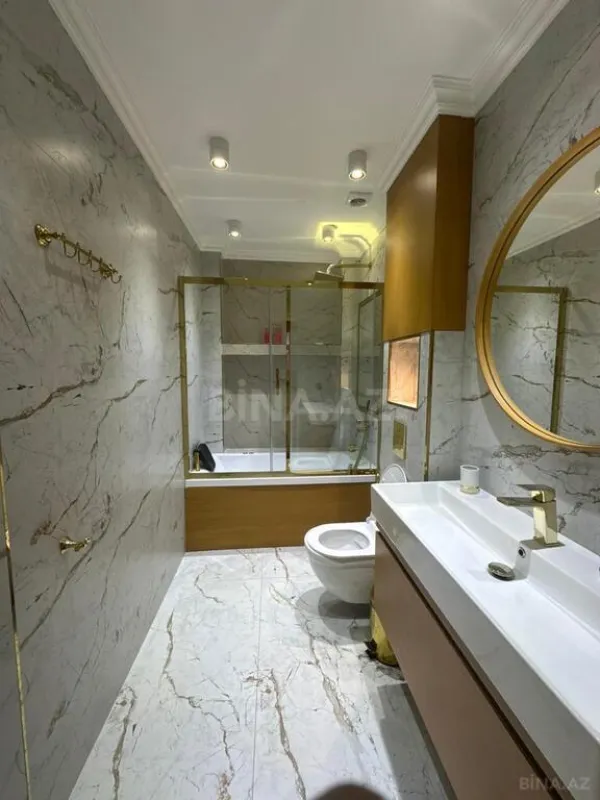 Satılır 4 otaqlı mənzil 155 m²