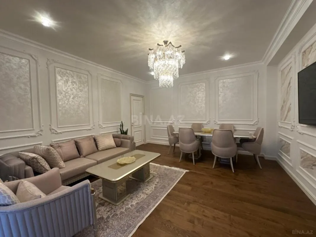 Satılır 4 otaqlı mənzil 155 m²