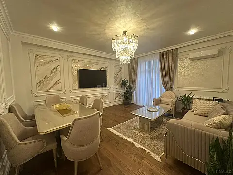 Satılır 4 otaqlı mənzil 155 m²