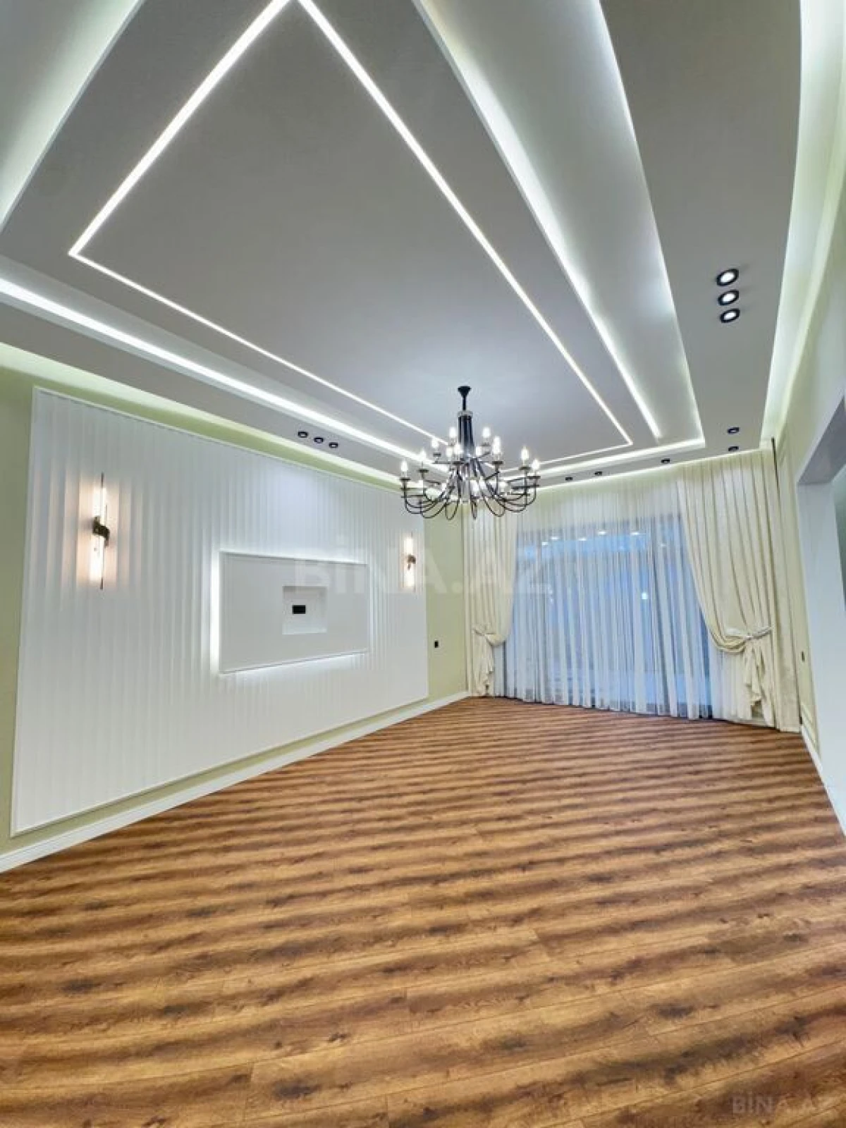 Satılır 4 otaqlı həyət evi 160 m²