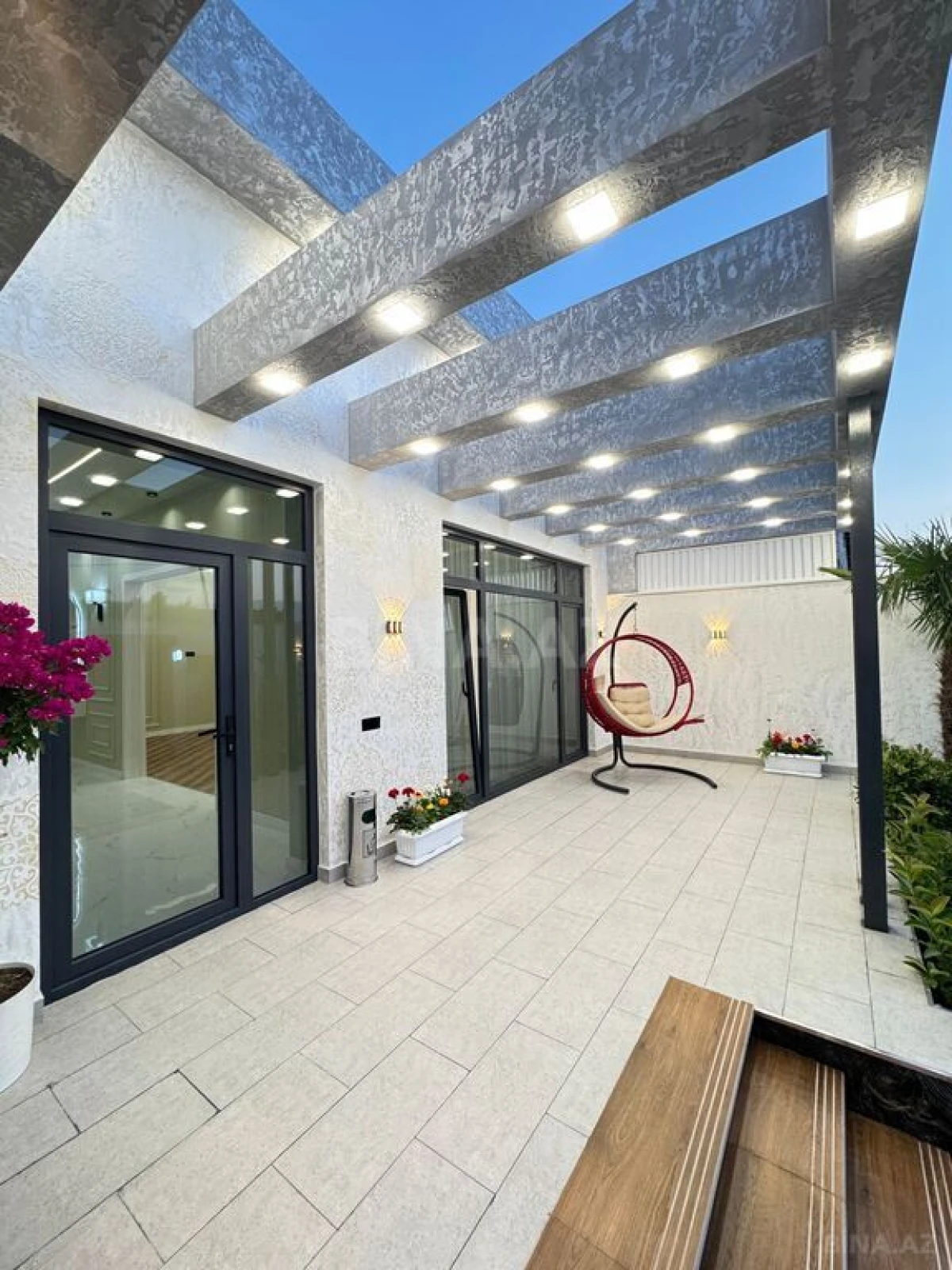 Satılır 4 otaqlı həyət evi 160 m²