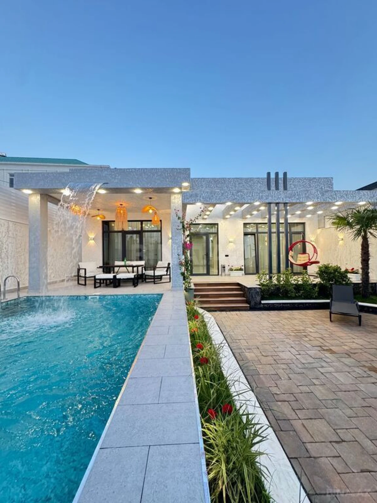 Satılır 4 otaqlı həyət evi 160 m²