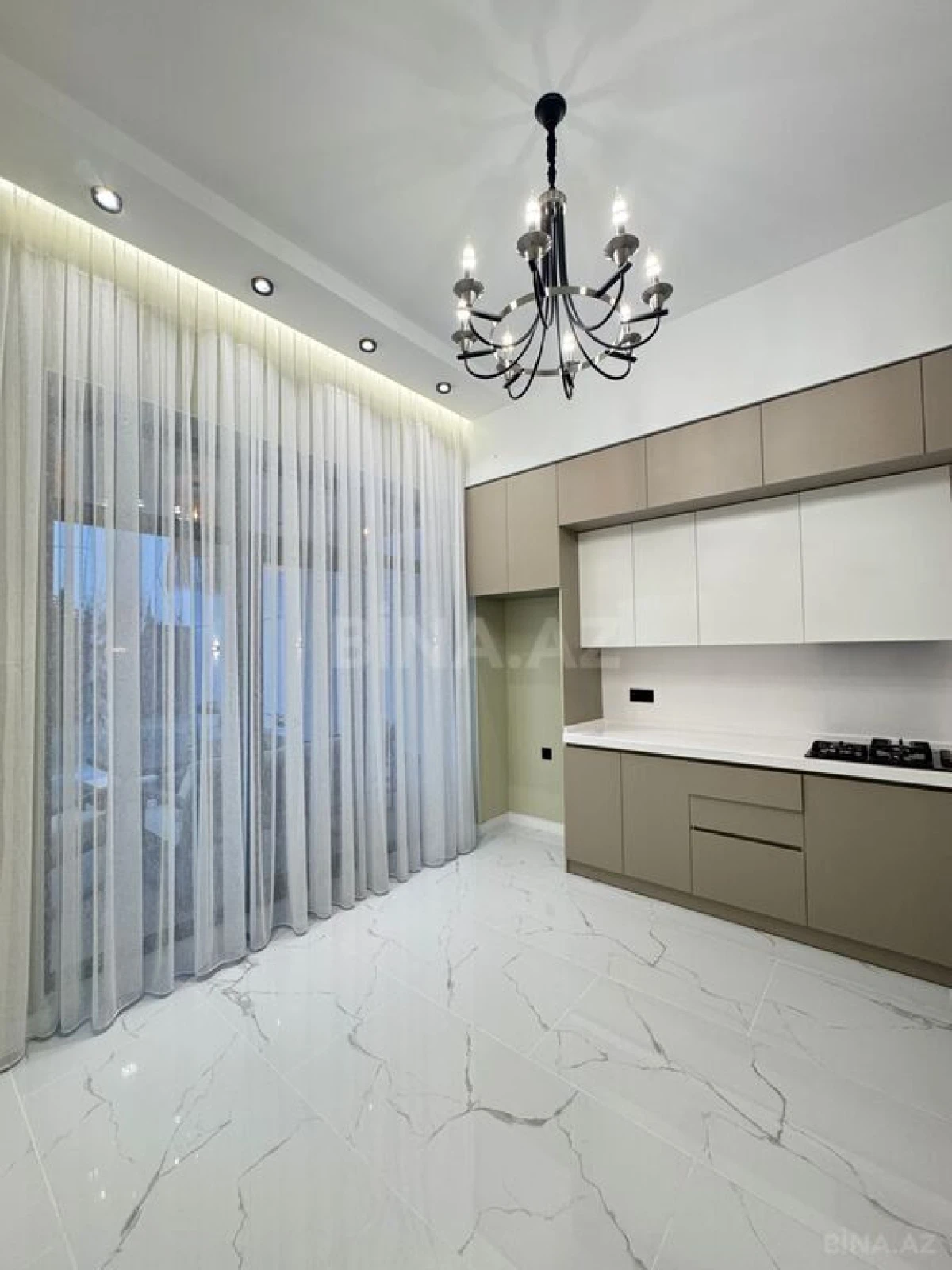 Satılır 4 otaqlı həyət evi 160 m²