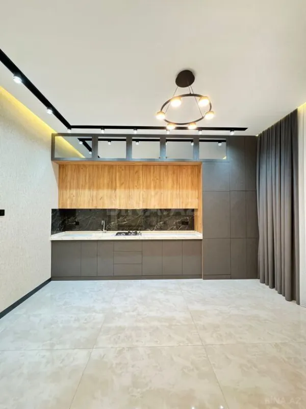 Satılır 4 otaqlı həyət evi 200 m²