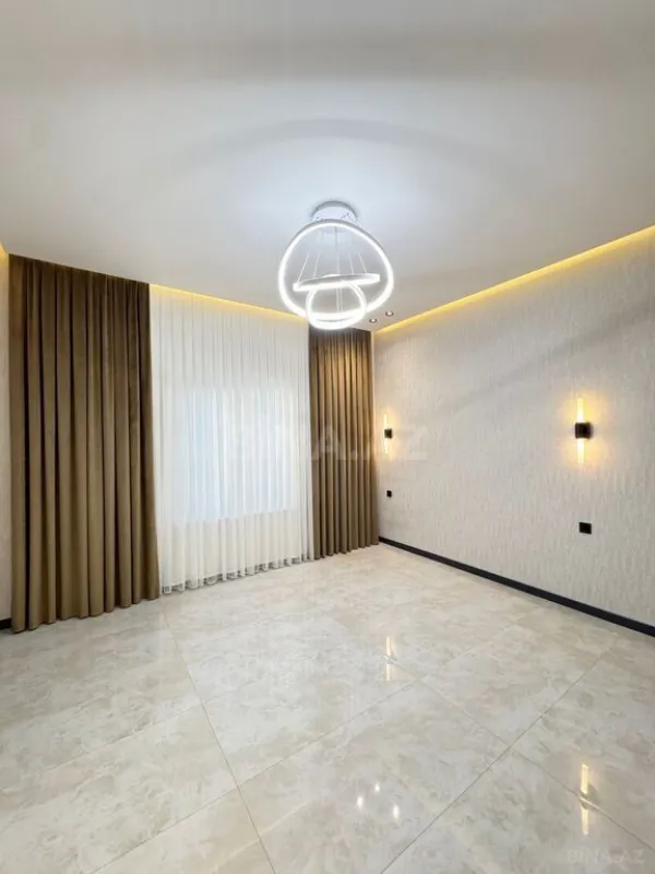 Satılır 4 otaqlı həyət evi 200 m²