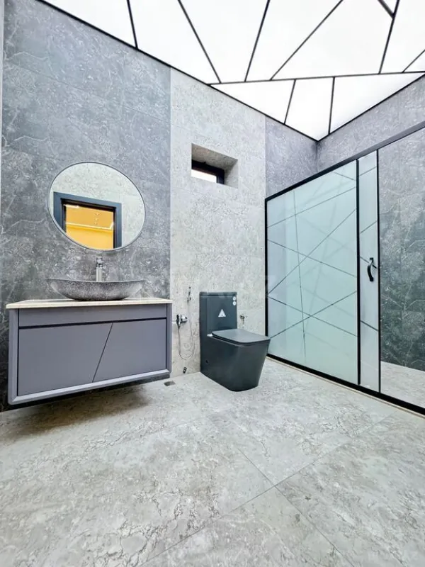 Satılır 4 otaqlı həyət evi 200 m²