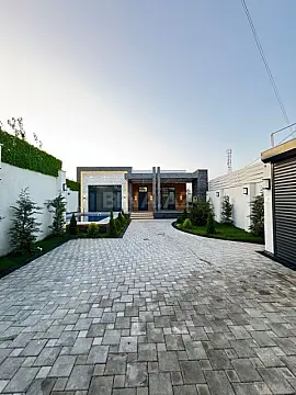 Satılır 4 otaqlı həyət evi 200 m²