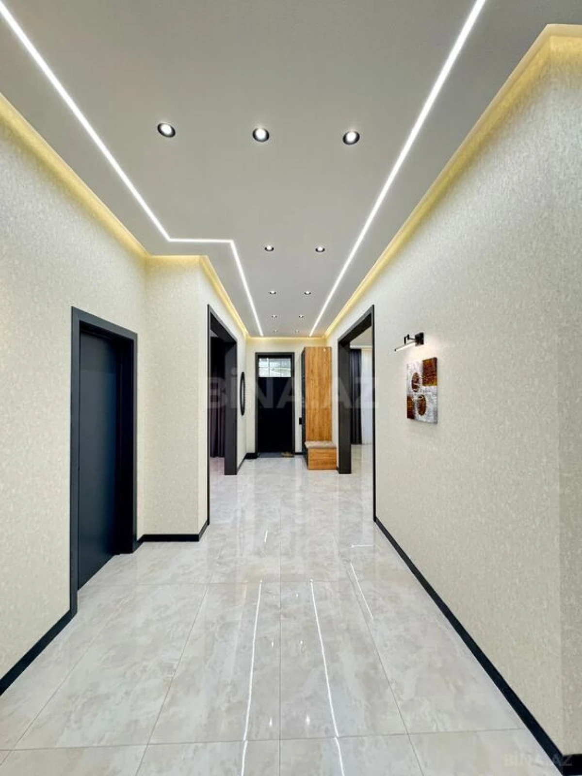Satılır 4 otaqlı həyət evi 200 m²