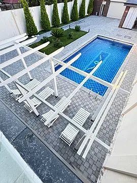 Satılır 5 otaqlı həyət evi 330 m²