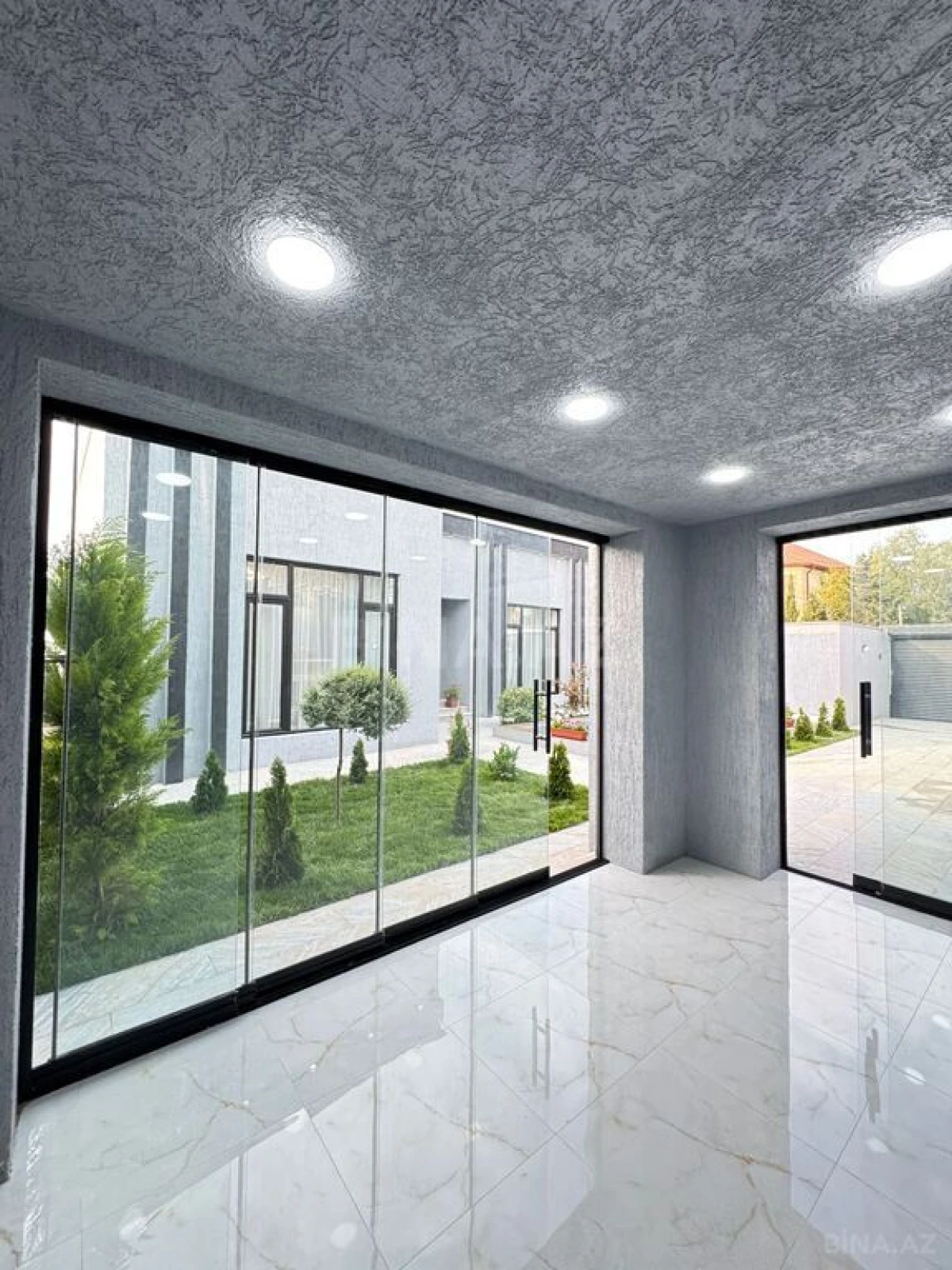 Satılır 4 otaqlı həyət evi 160 m²