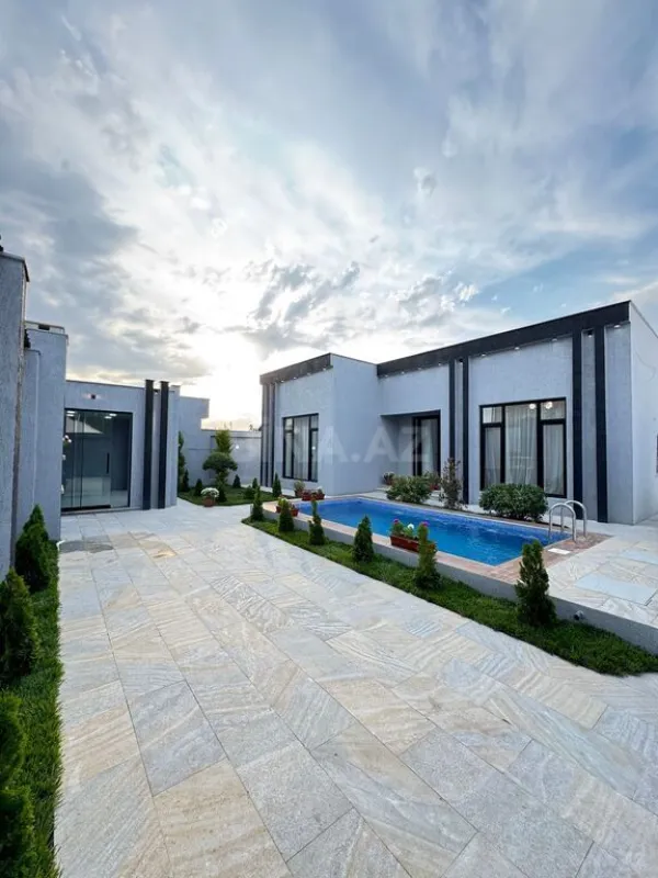 Satılır 4 otaqlı həyət evi 160 m²