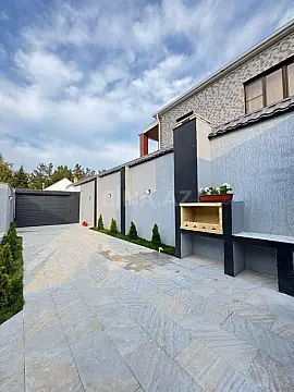 Satılır 4 otaqlı həyət evi 160 m²