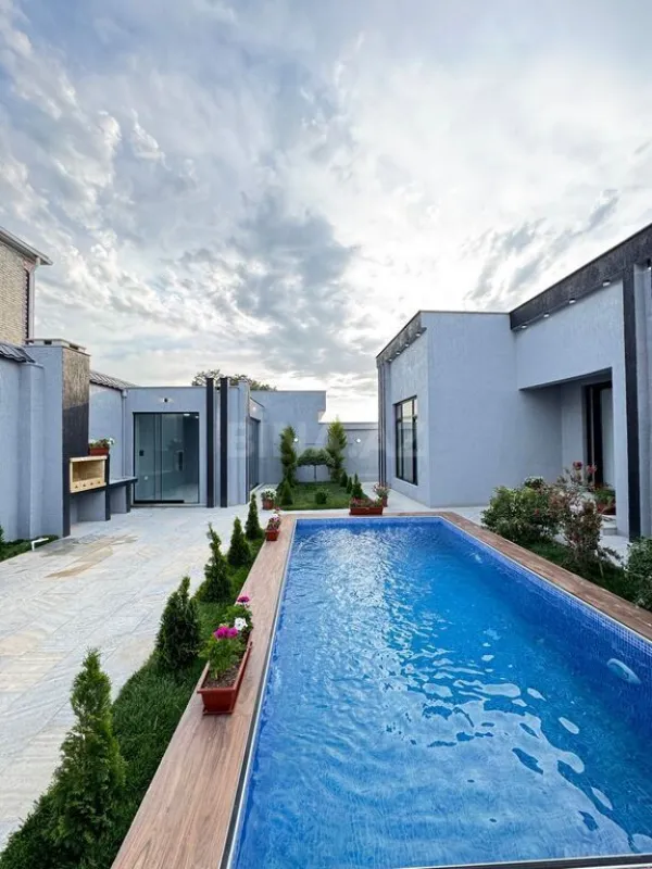 Satılır 4 otaqlı həyət evi 160 m²