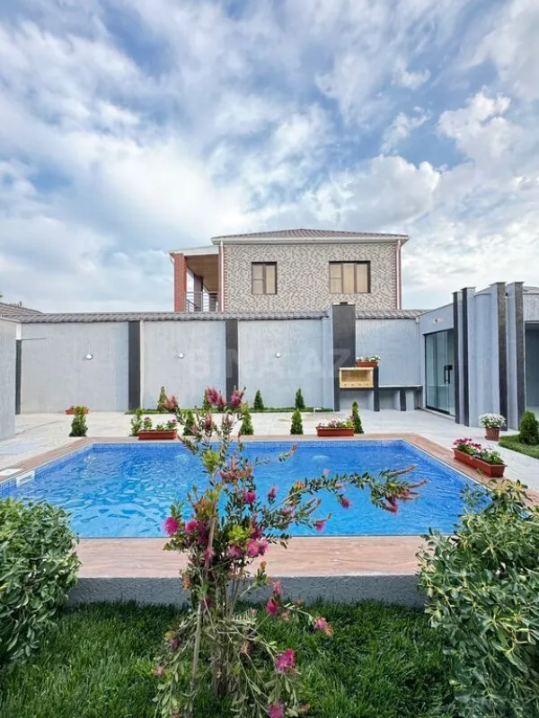 Satılır 4 otaqlı həyət evi 160 m²