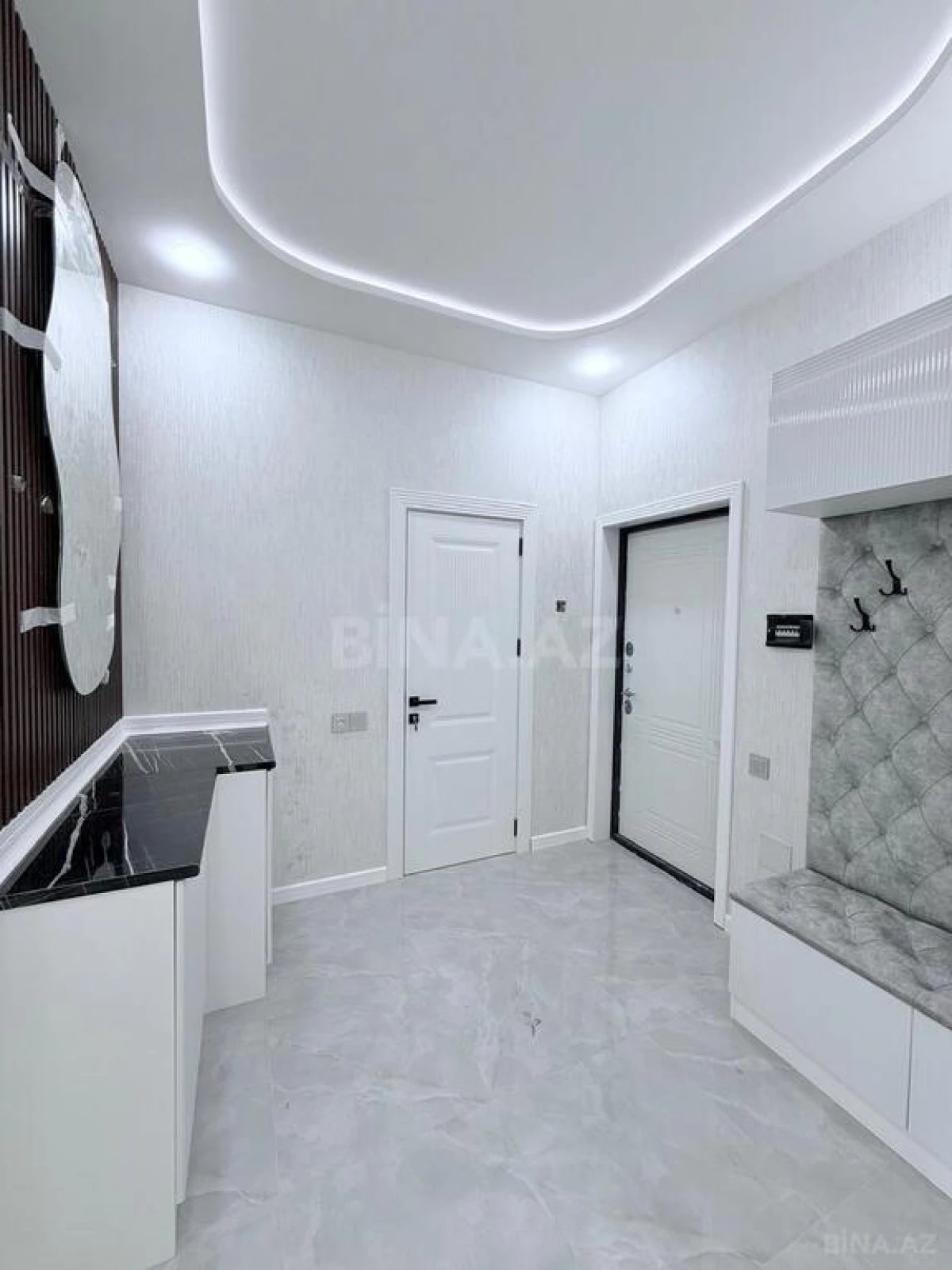 Satılır 2 otaqlı mənzil 61 m²