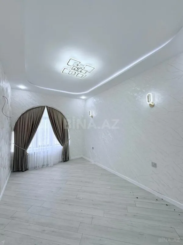 Satılır 2 otaqlı mənzil 61 m²