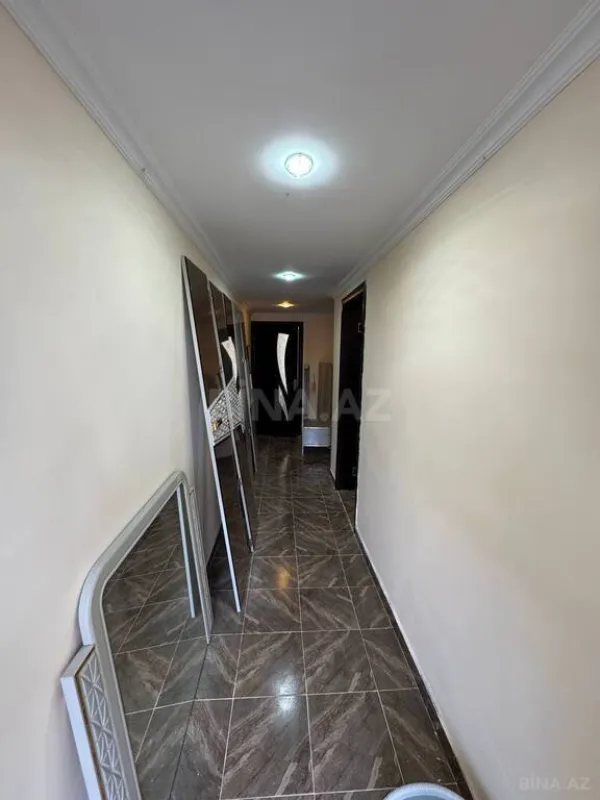 Satılır 5 otaqlı həyət evi 200 m²