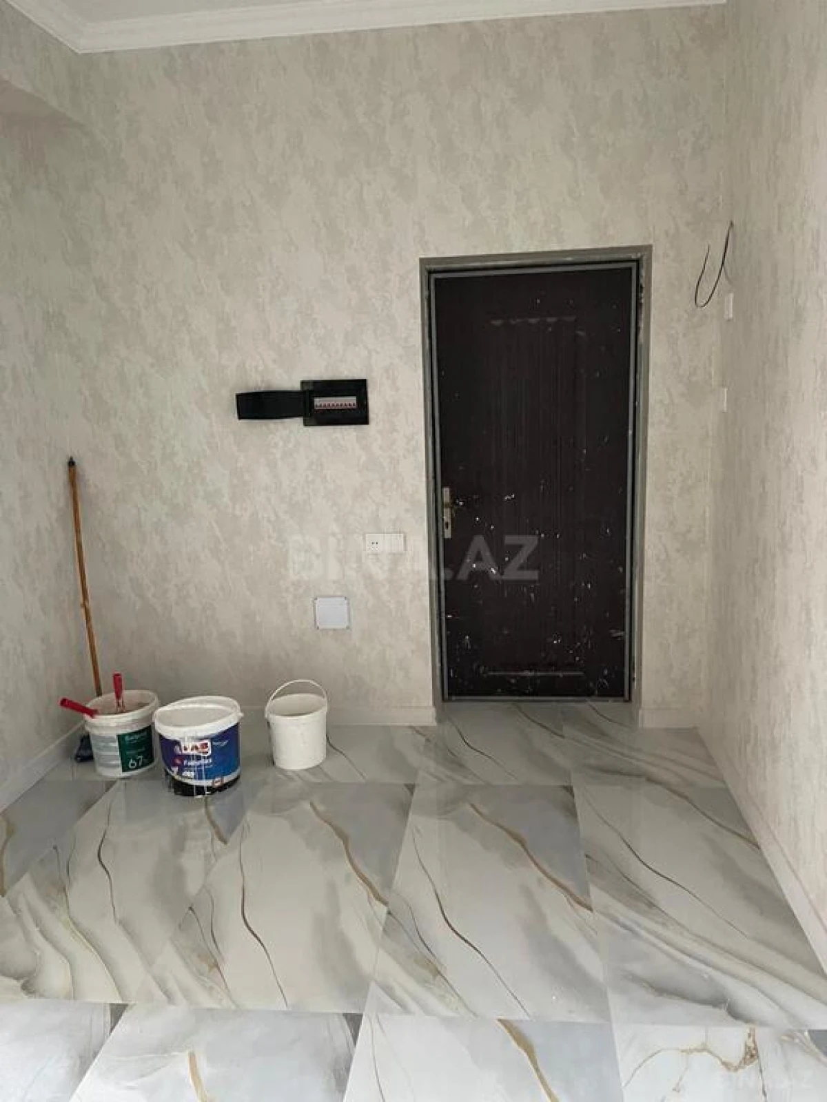 Satılır 2 otaqlı mənzil 65 m²
