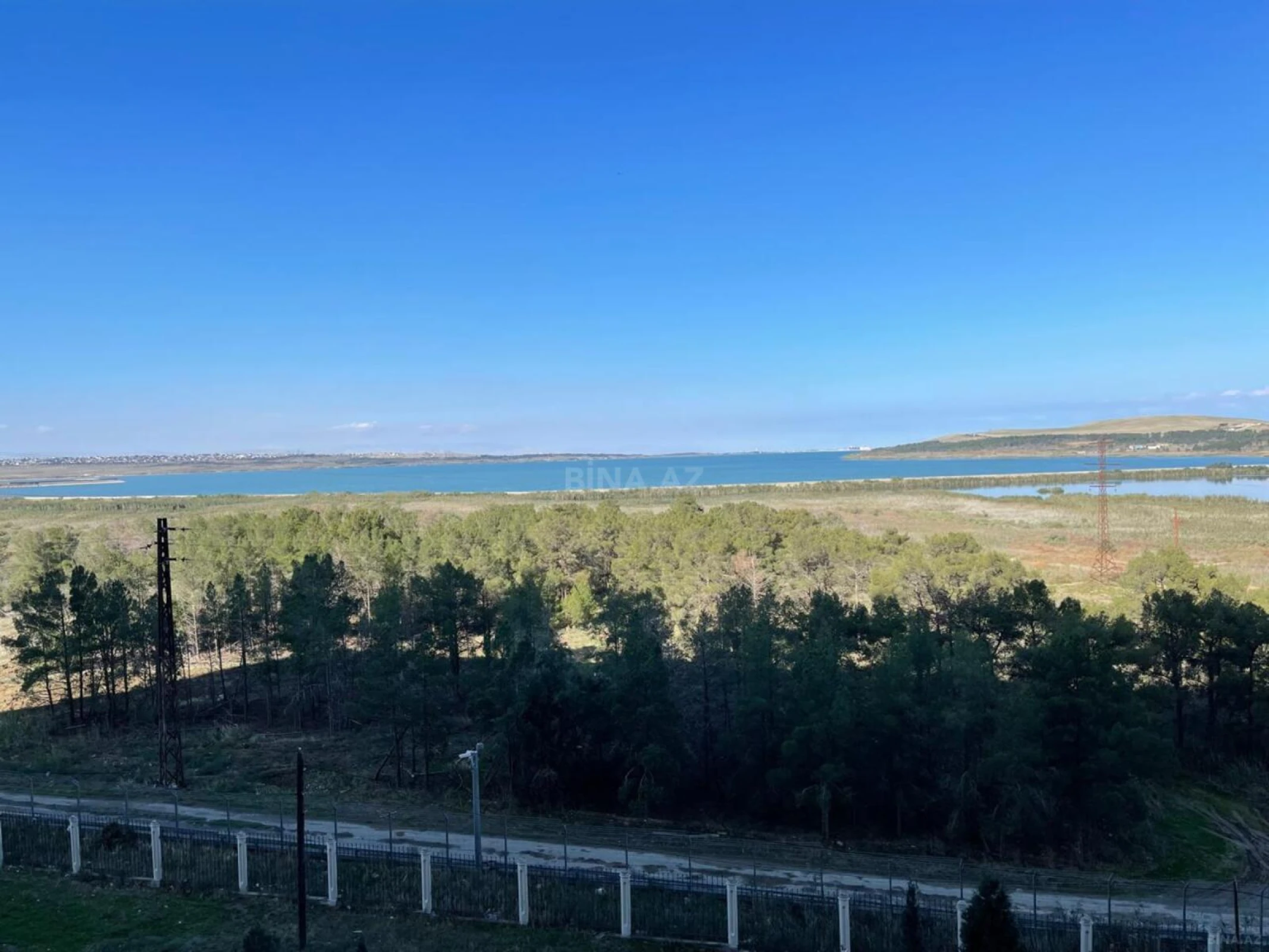 Satılır 2 otaqlı mənzil 65 m²
