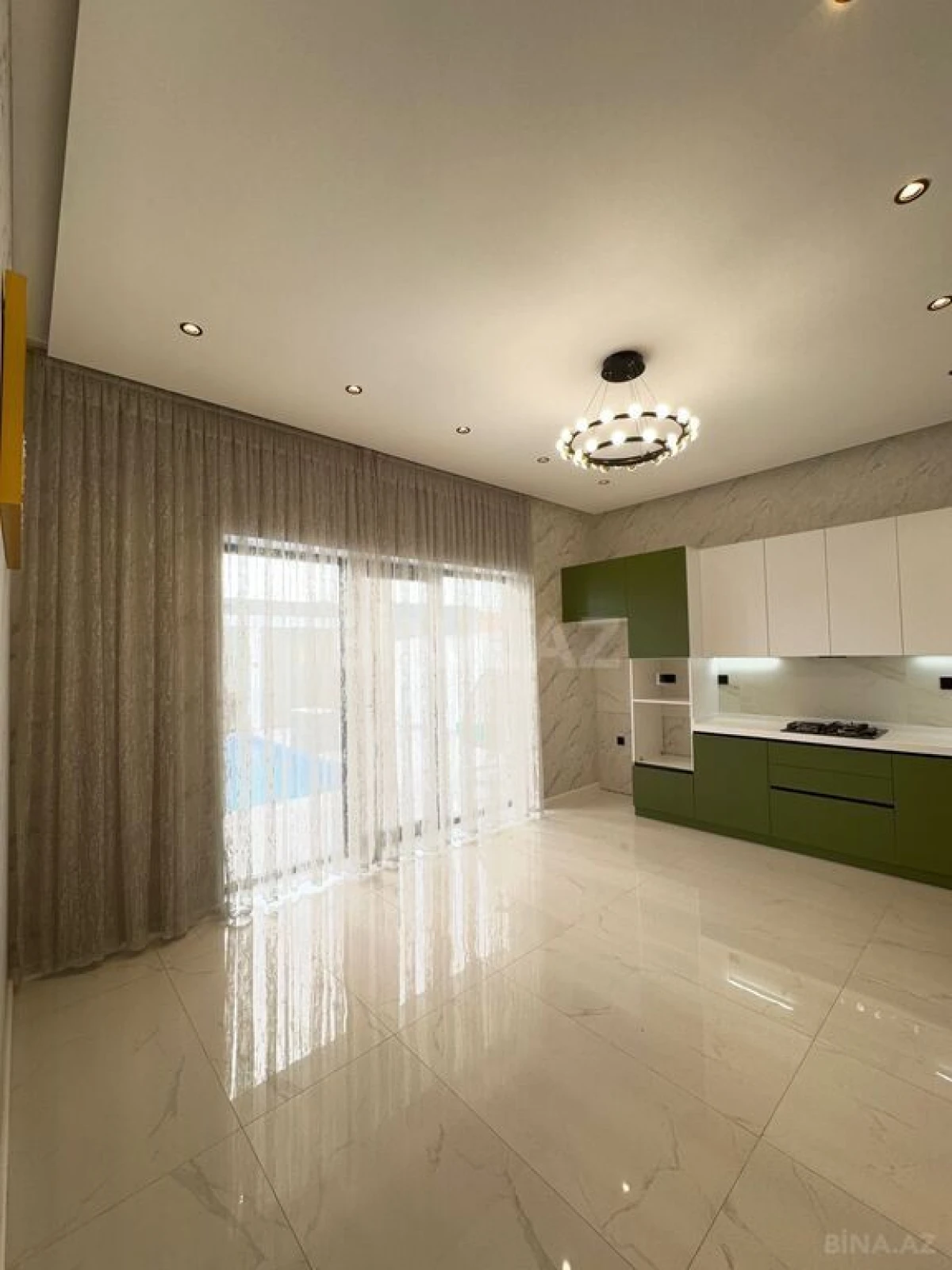 Satılır 4 otaqlı həyət evi 165 m²
