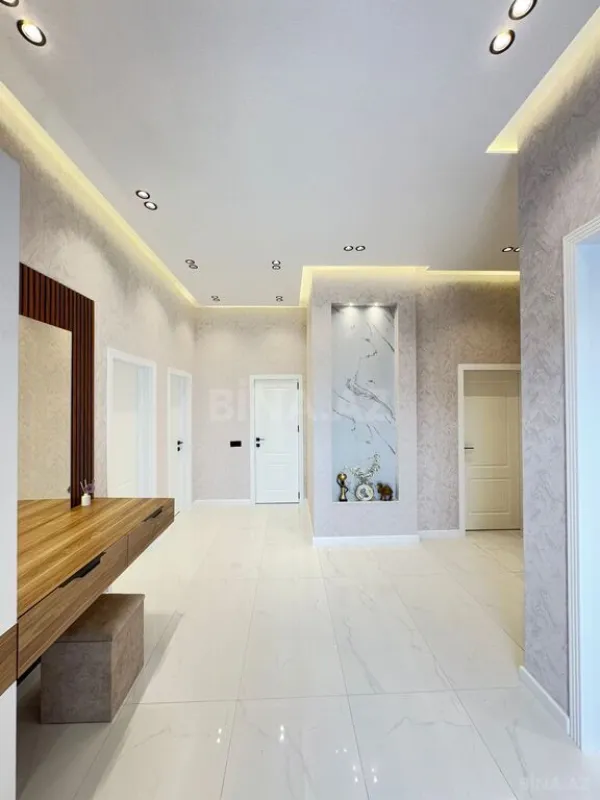 Satılır 4 otaqlı həyət evi 165 m²