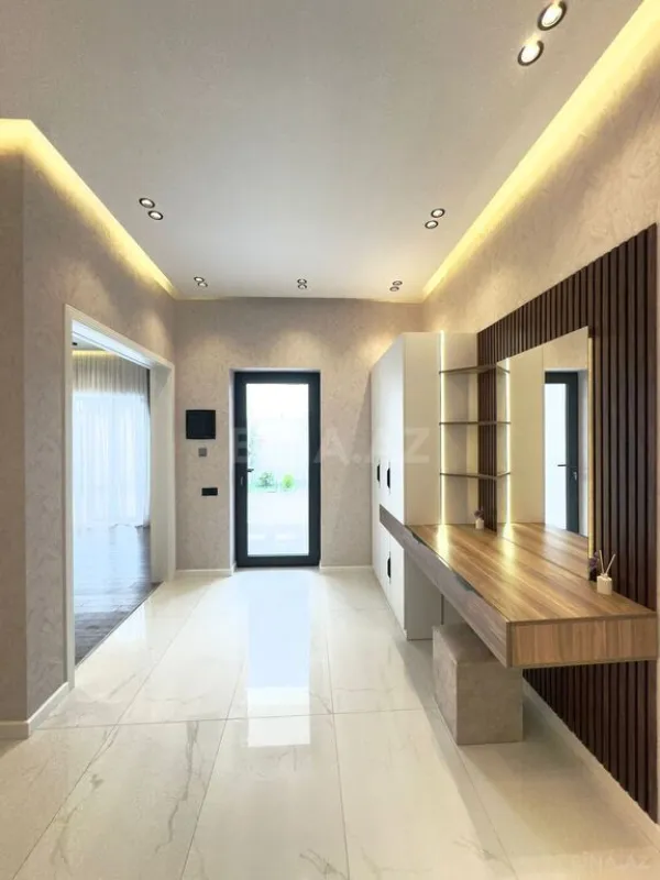 Satılır 4 otaqlı həyət evi 165 m²