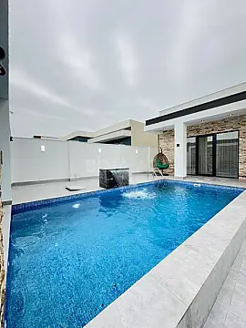 Satılır 4 otaqlı həyət evi 165 m²